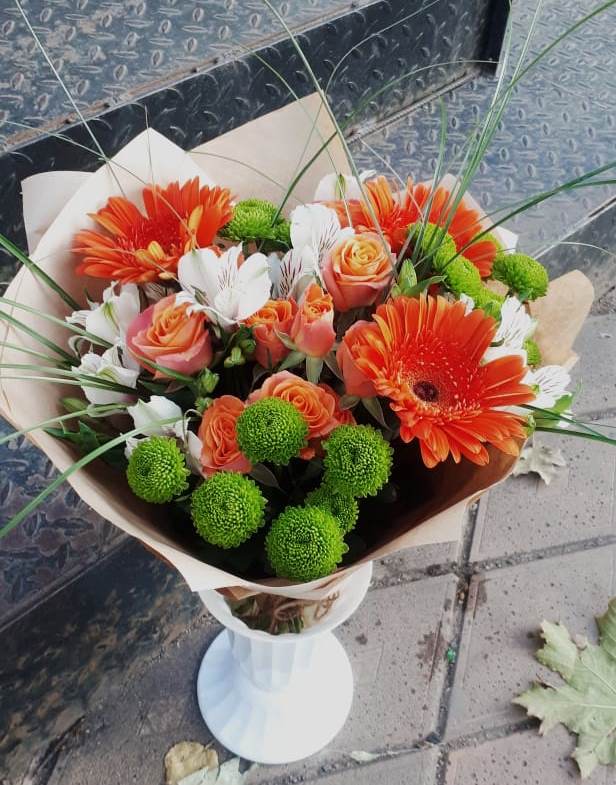 Букет цветов из: Герберы, Хризантемы, Альстромерии и Розы в Унъюган