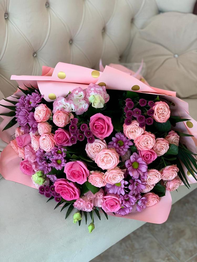 Букет цветов из: Хризантемы, Розы и Лизиантусы в Унъюган