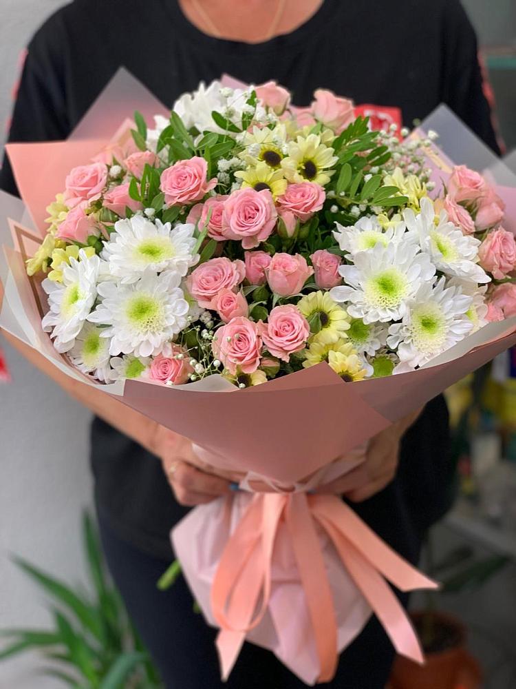 Букет цветов из: Розы и Хризантемы в Унъюган