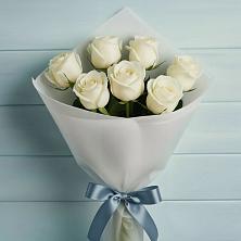 Букет 7 Белых роз Эдлесс Лав в Унъюган