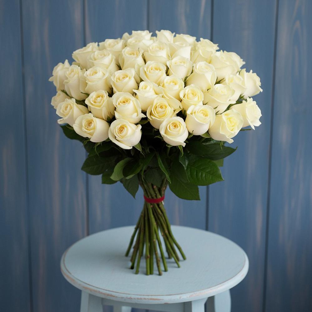 Букет 51 Белая роза Эдлесс Лав в Унъюган