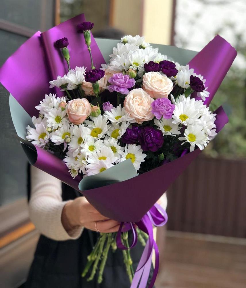 Букет цветов из: Хризантемы, Гвоздики и Розы в Унъюган