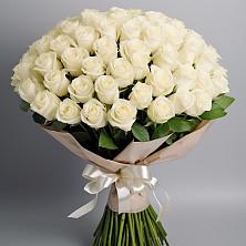 Букет 101 беля роза Белоснежка в Унъюган
