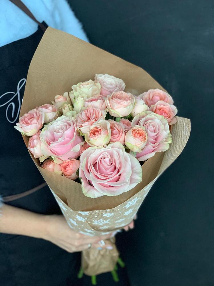 Букет цветов из: Хризантемы и Розы в Унъюган