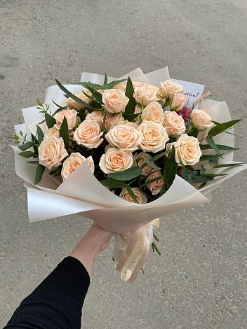 Букет Кремовые розы Латте в Унъюган