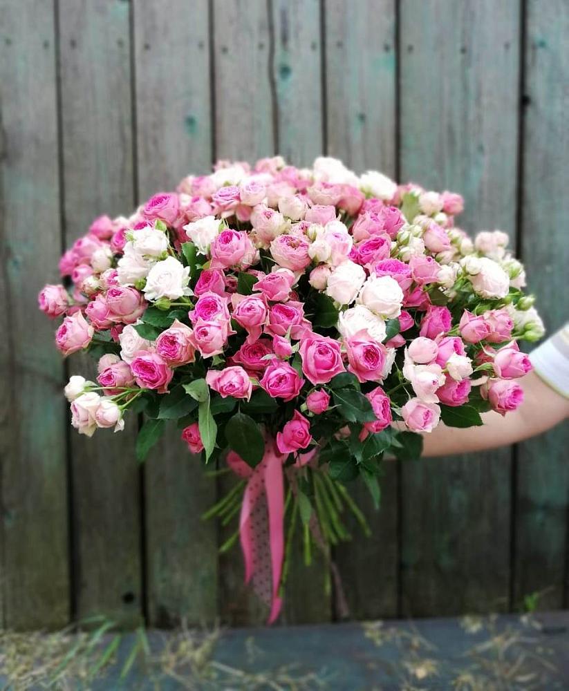 Букет Розовые кустовые розы Натали и Лав Лидия в Унъюган