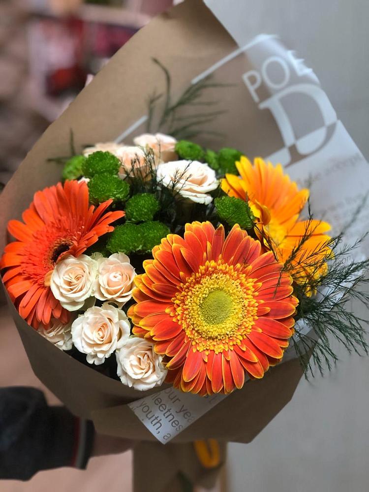 Букет цветов из: Герберы, Хризантемы и Розы в Унъюган